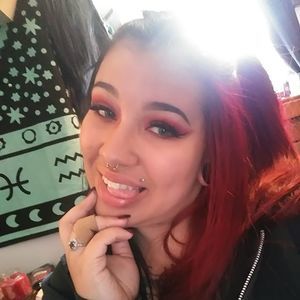 Meet your Posher, Ana